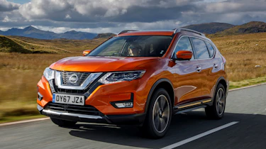 Nissan X-Trail - front tracking