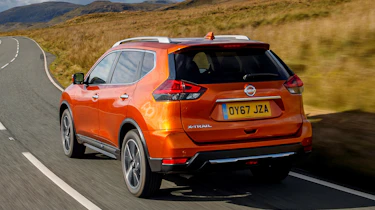 Nissan X-Trail - rear