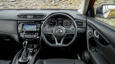 Nissan X-Trail - dash