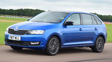 Skoda Rapid Spaceback - front quarter