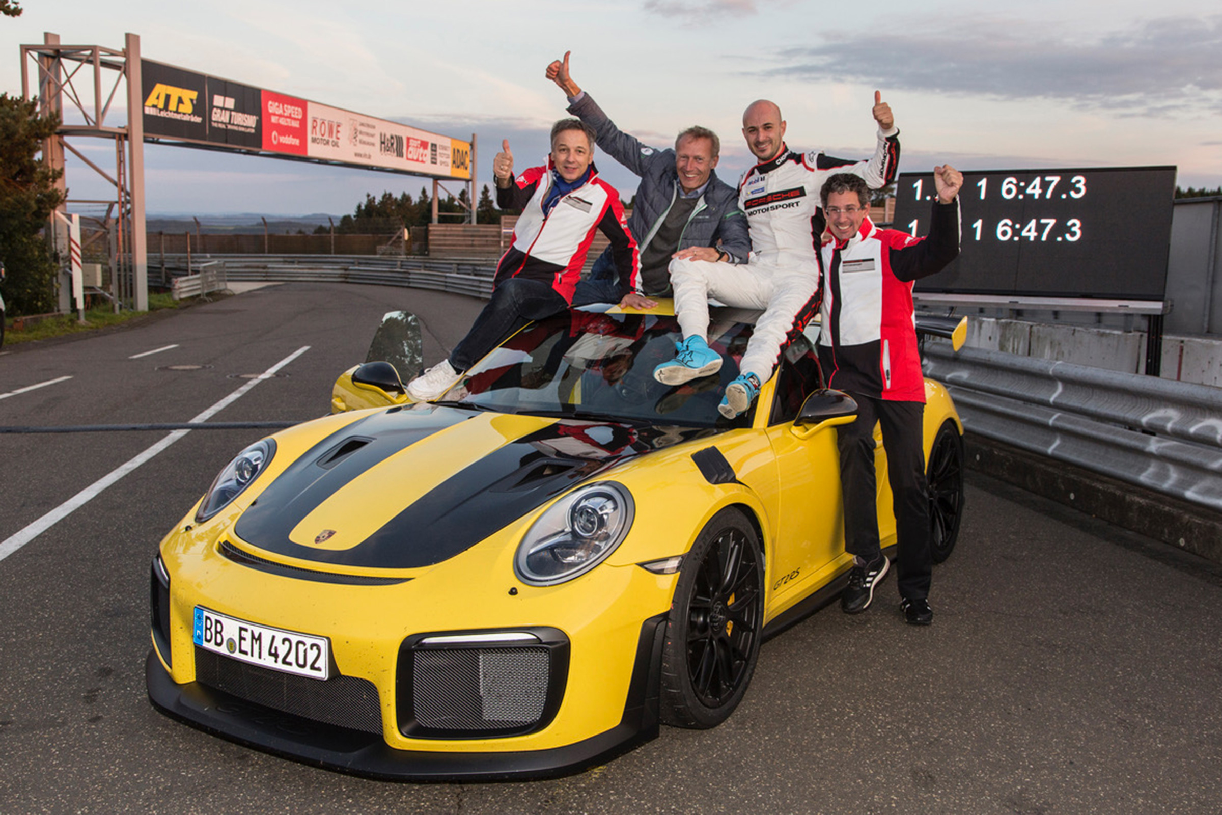 Porsche 911 GT2 RS Nurburgring record - celebrating