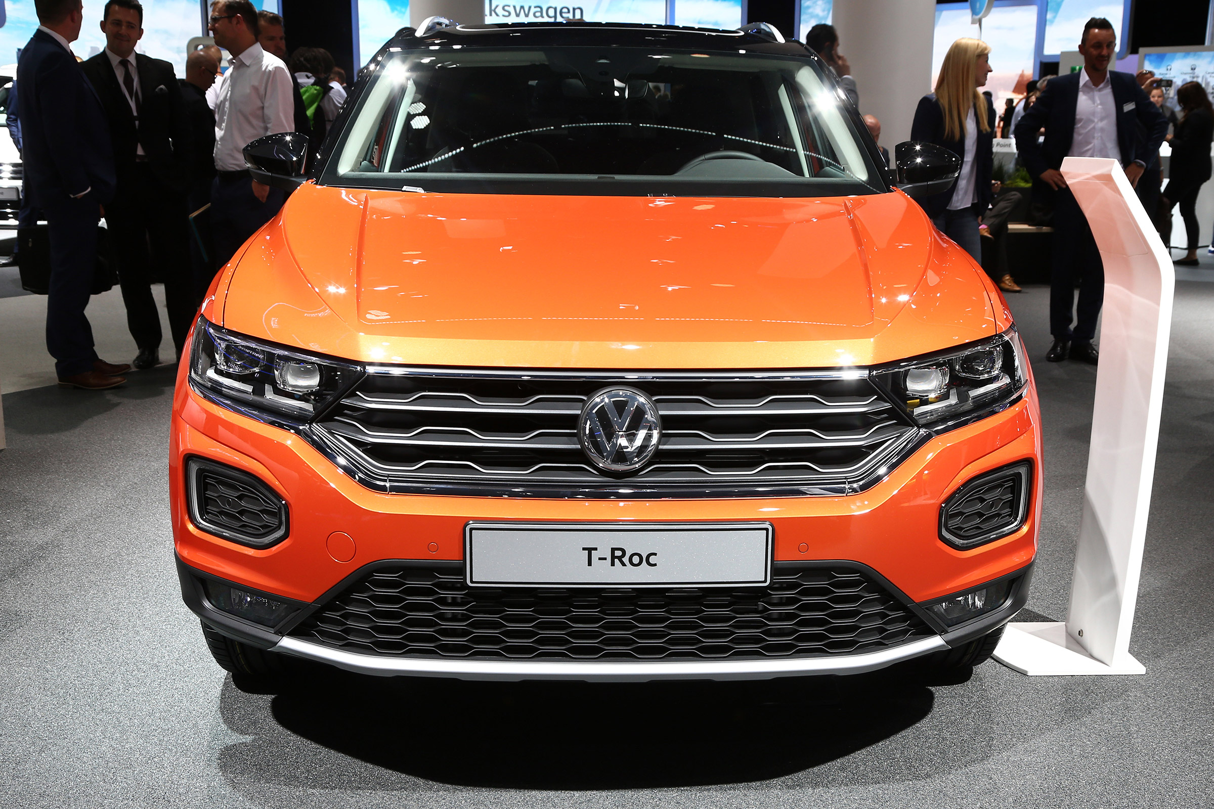 Frankfurt - VW T-Roc - bonnet