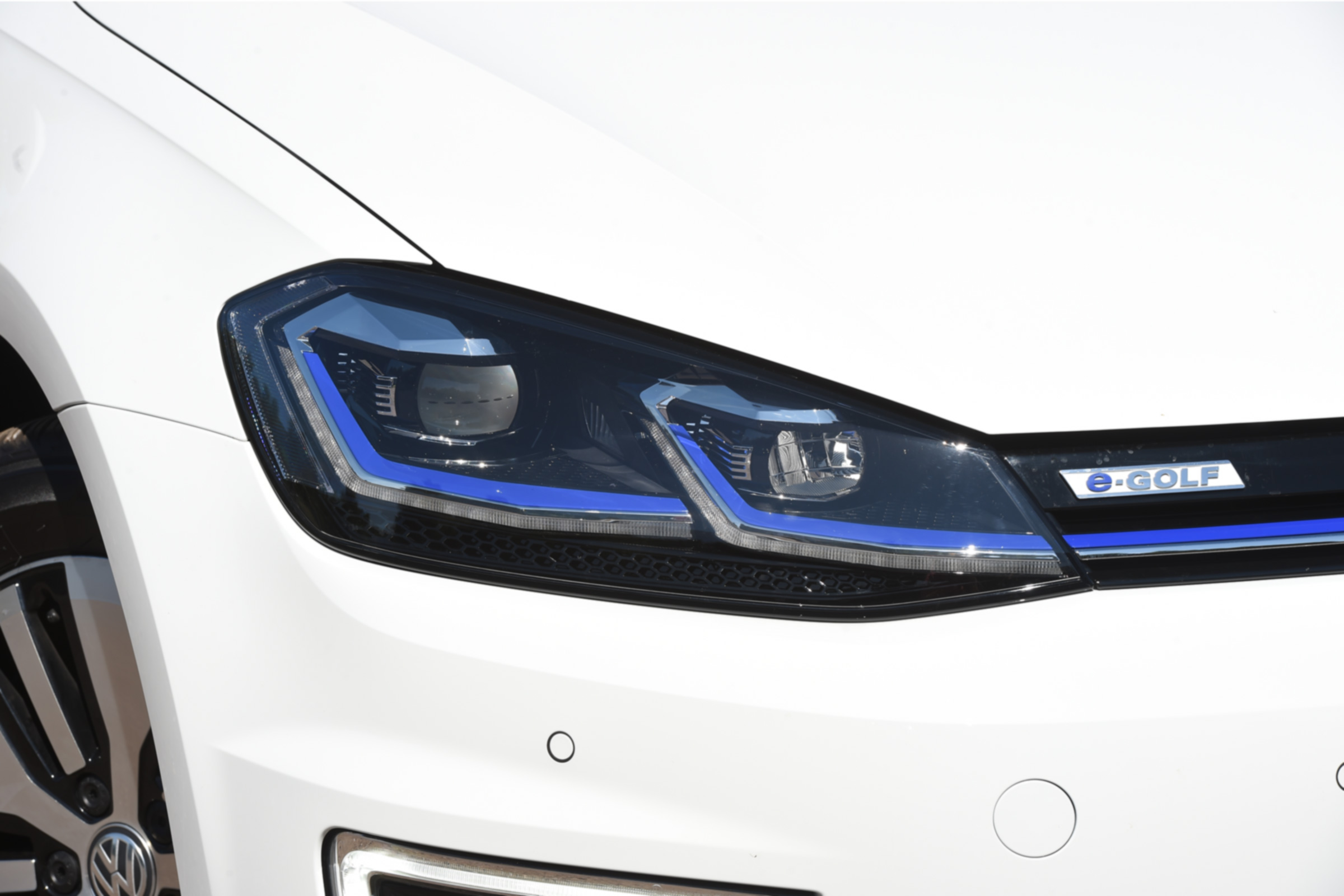 Long-term test - VW e-golf - headlight