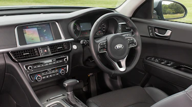 Kia Optima Sportswagon PHEV - interior