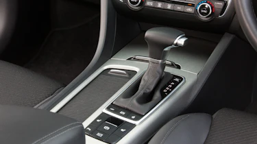 Kia Optima Sportswagon PHEV - transmission