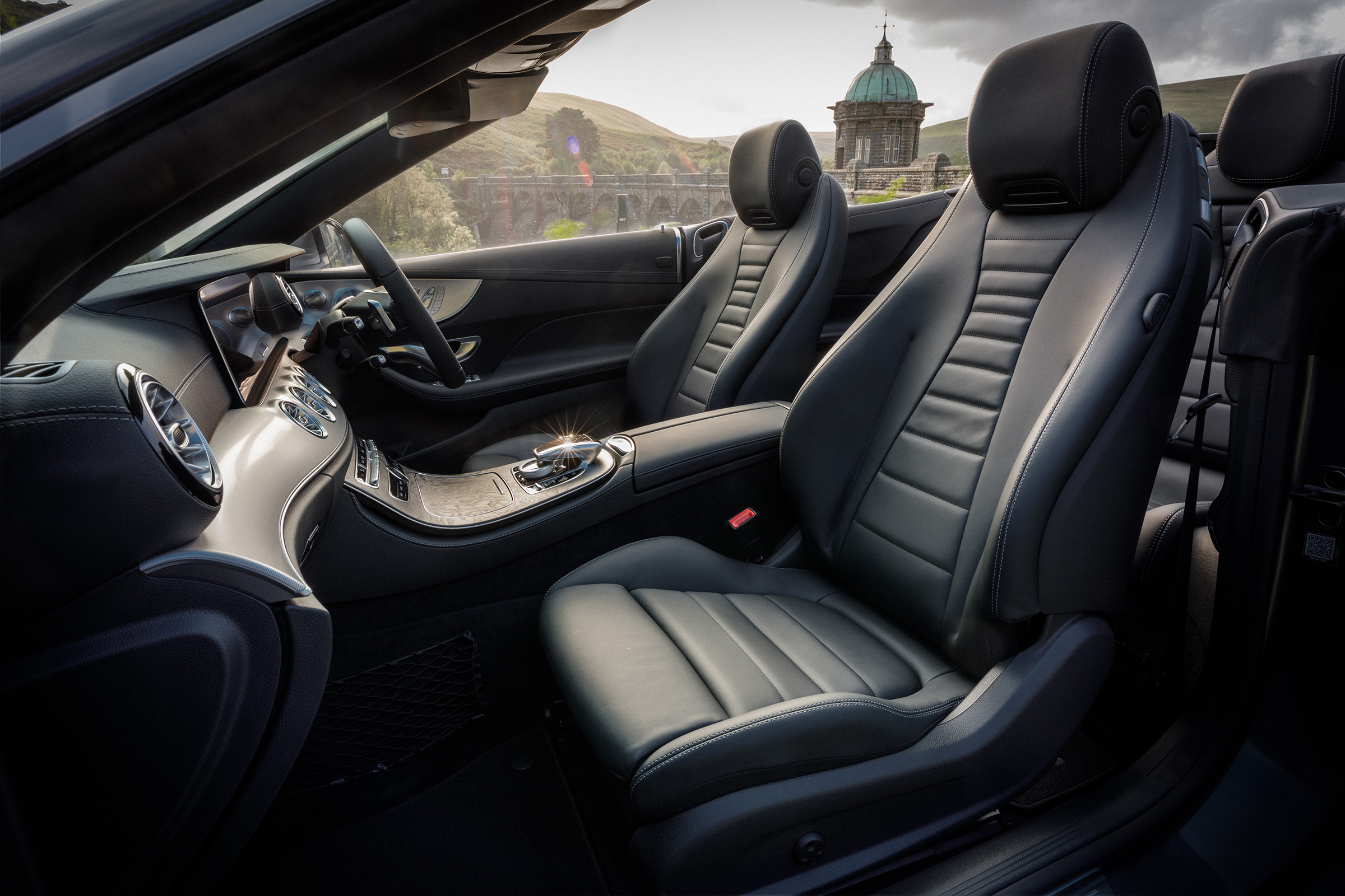 Mercedes E-Class Cabriolet - front seats
