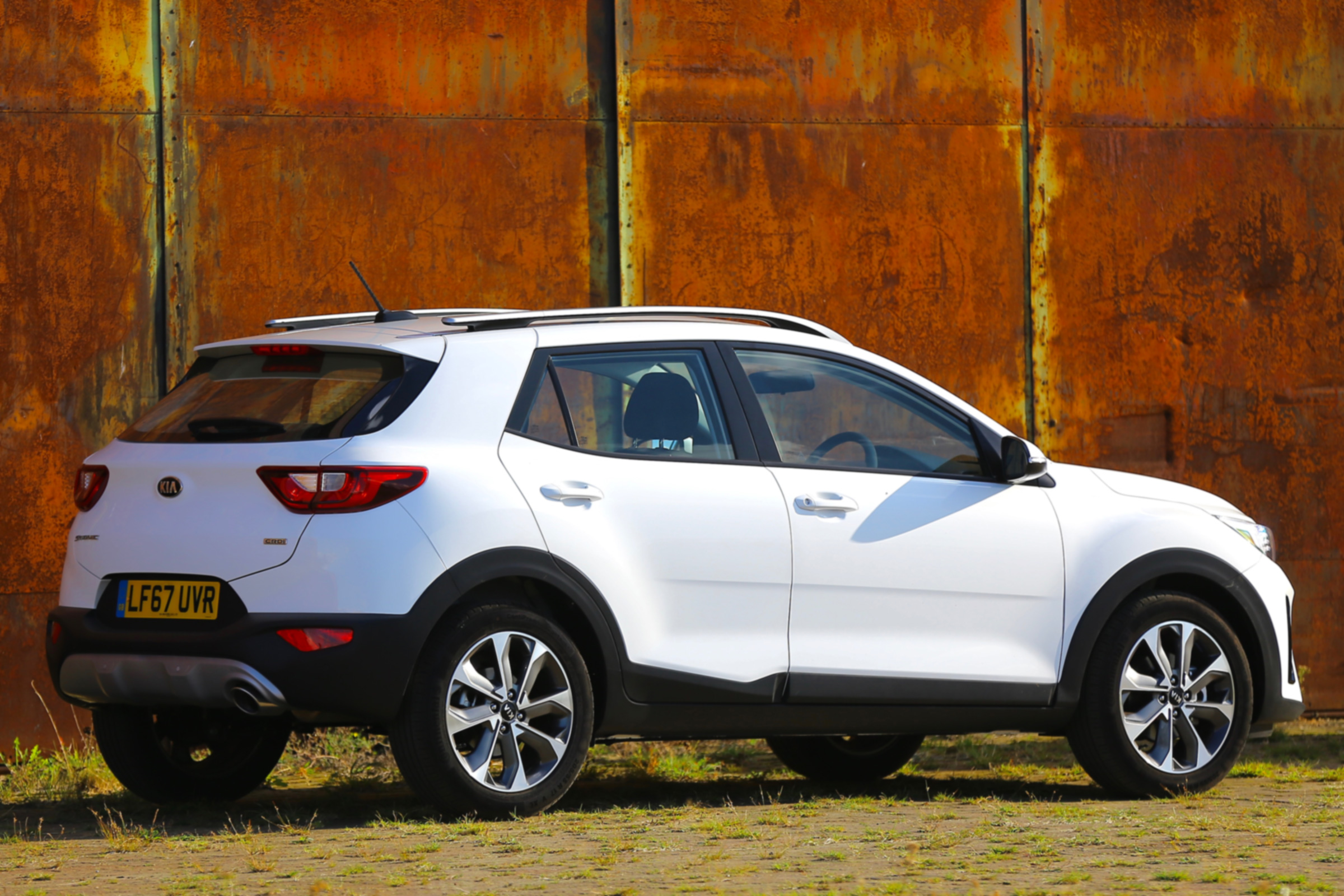 New Kia Stonic - rear static