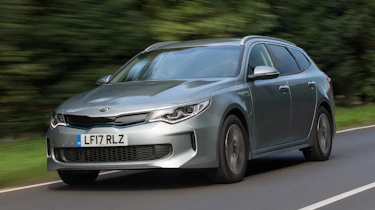 Kia Optima Sportswagon PHEV - front