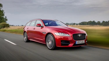 Jaguar XF Sportbrake - front tracking
