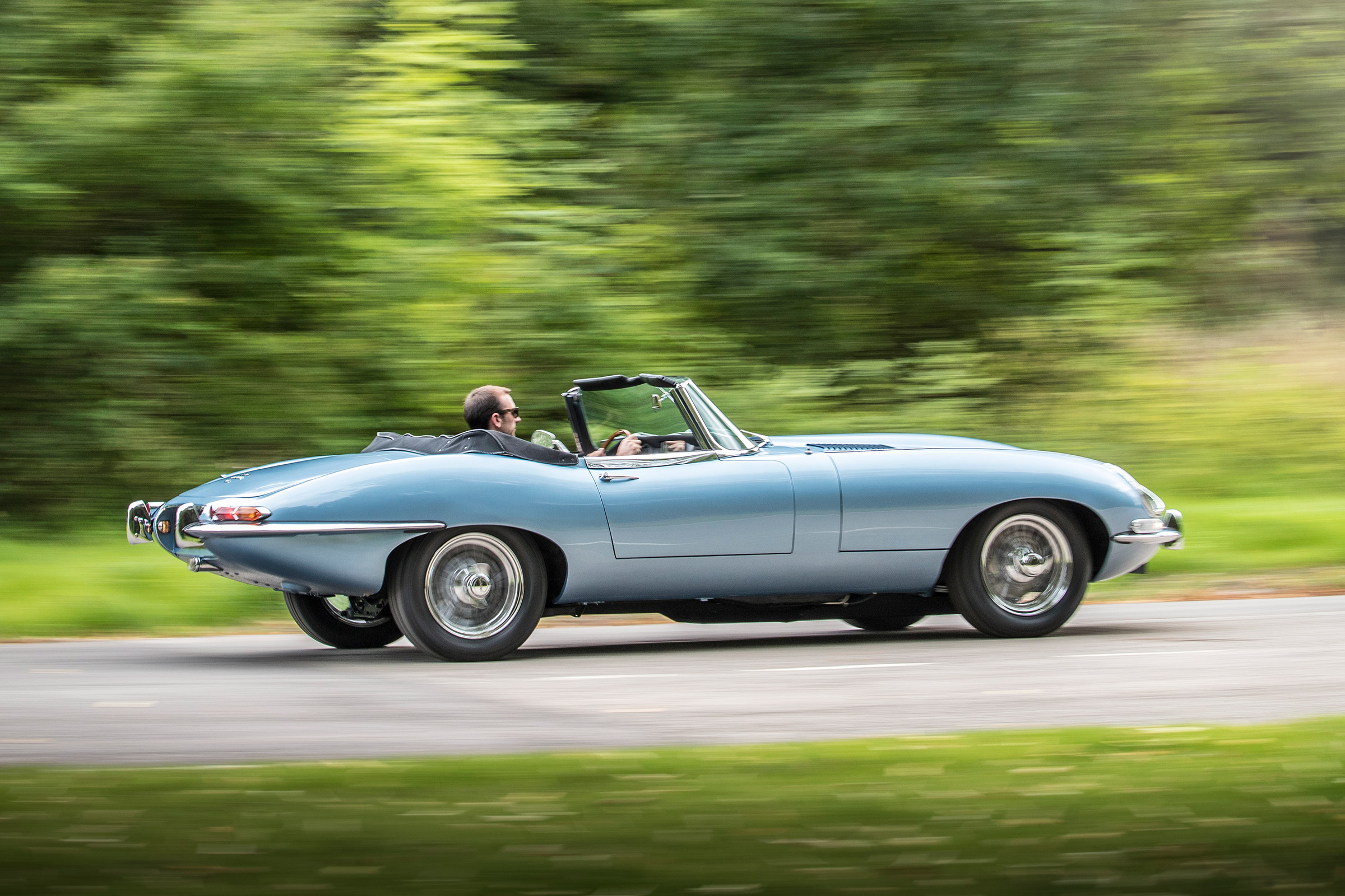 Jaguar E-Type Zero - rear