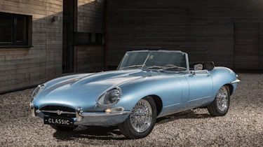 Jaguar E-Type Zero - front night