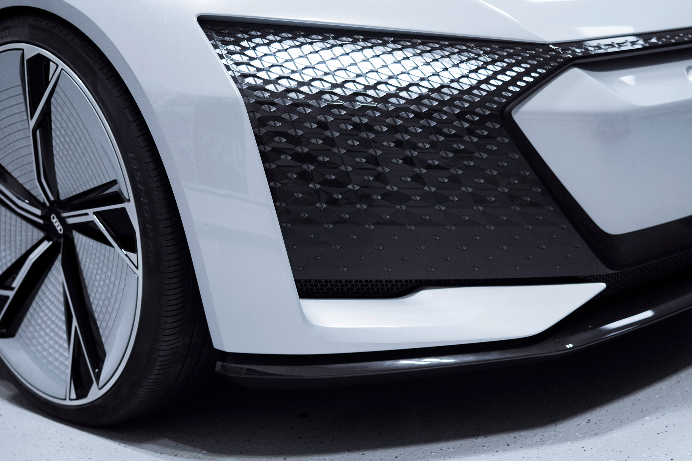 Audi Aicon concept - front detail