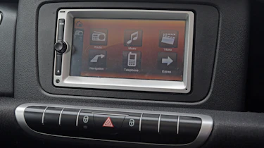 Used Smart ForTwo - infotainment screen