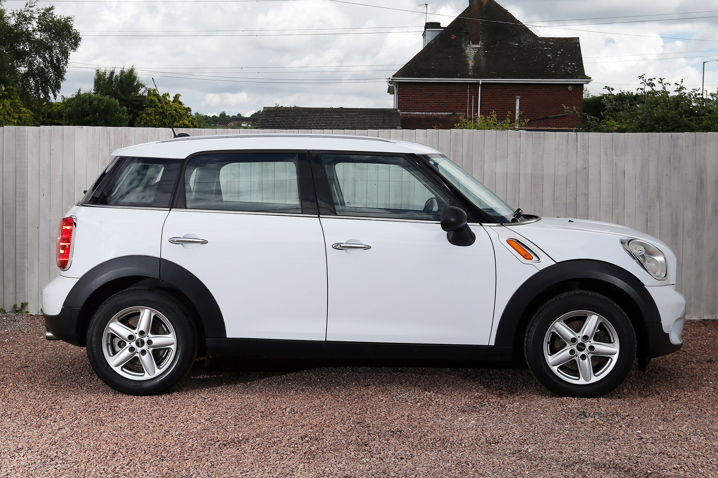 Used MINI Countryman - side