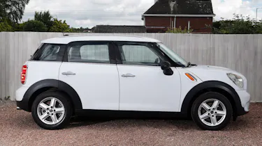 Used MINI Countryman - side