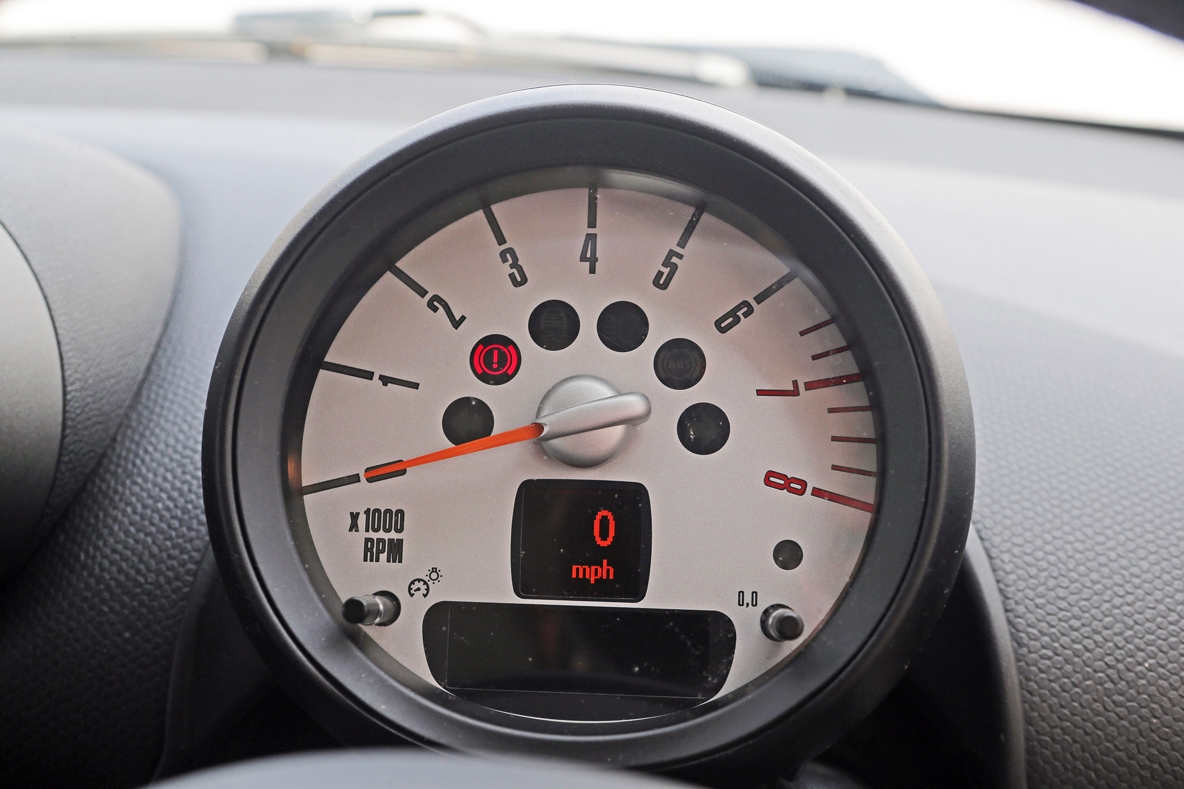 Used MINI Countryman - rev limiter