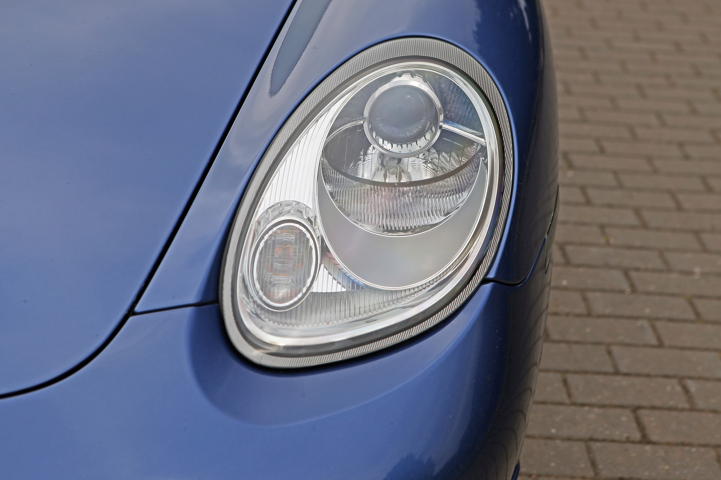Used Porsche Boxster - front light detail