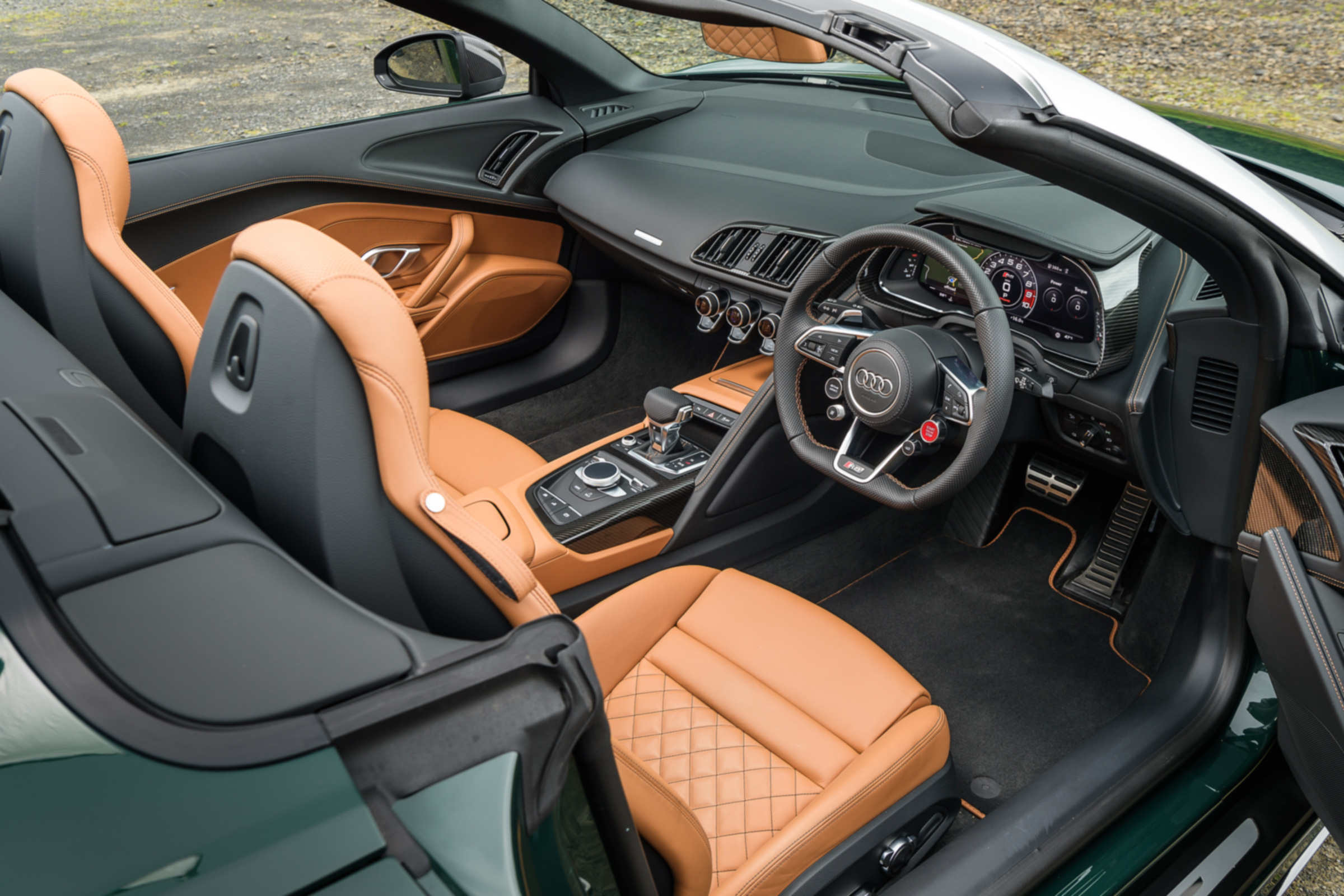 Audi R8 Spyder V10 plus - interior
