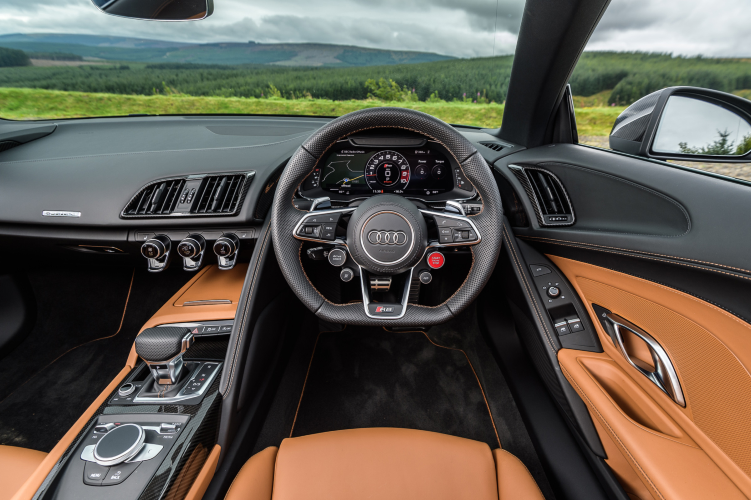 Audi R8 Spyder V10 plus - interior