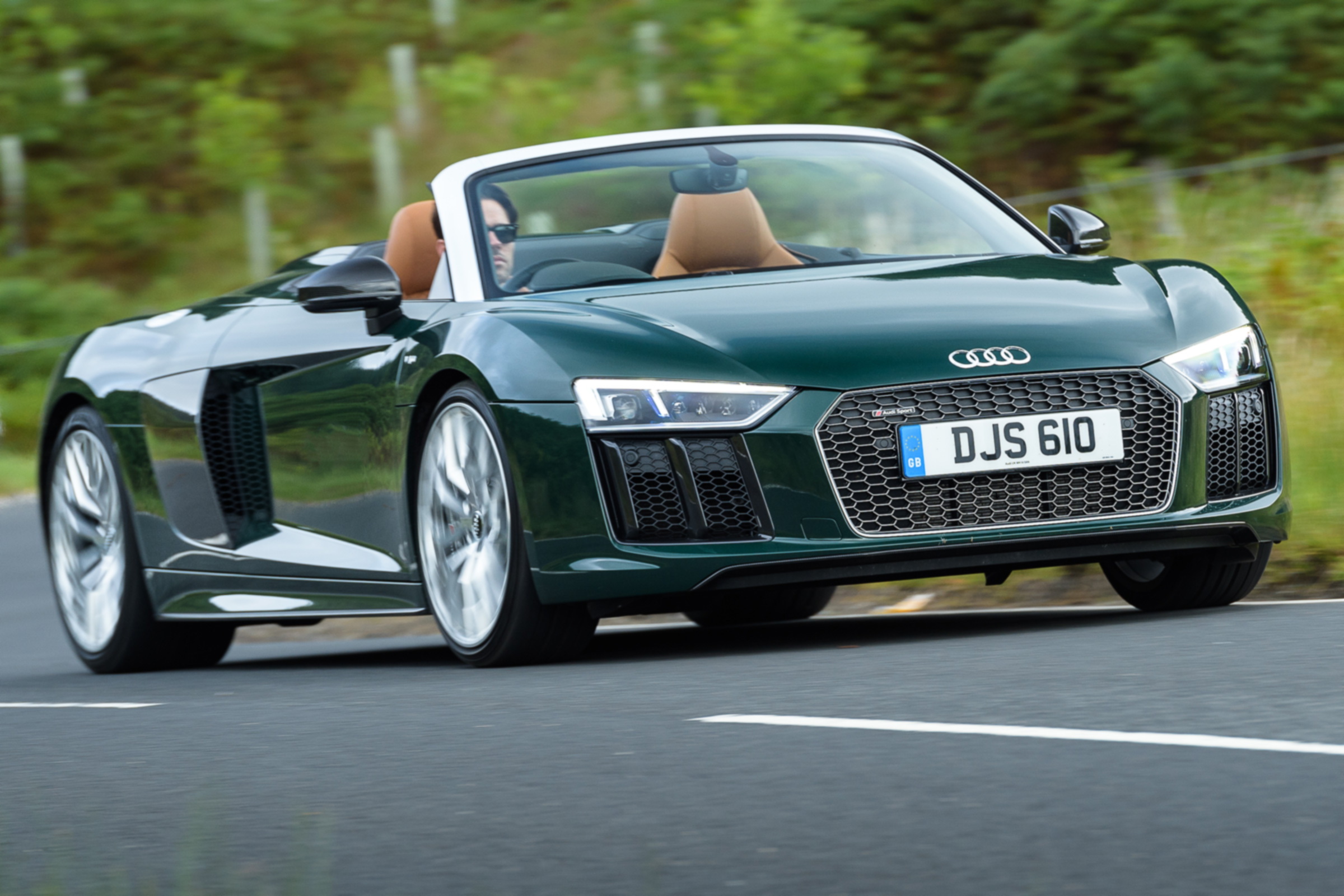 Audi R8 Spyder V10 plus - static front