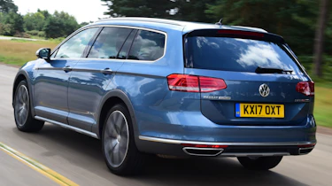 Volkswagen Passat Alltrack - rear quarter