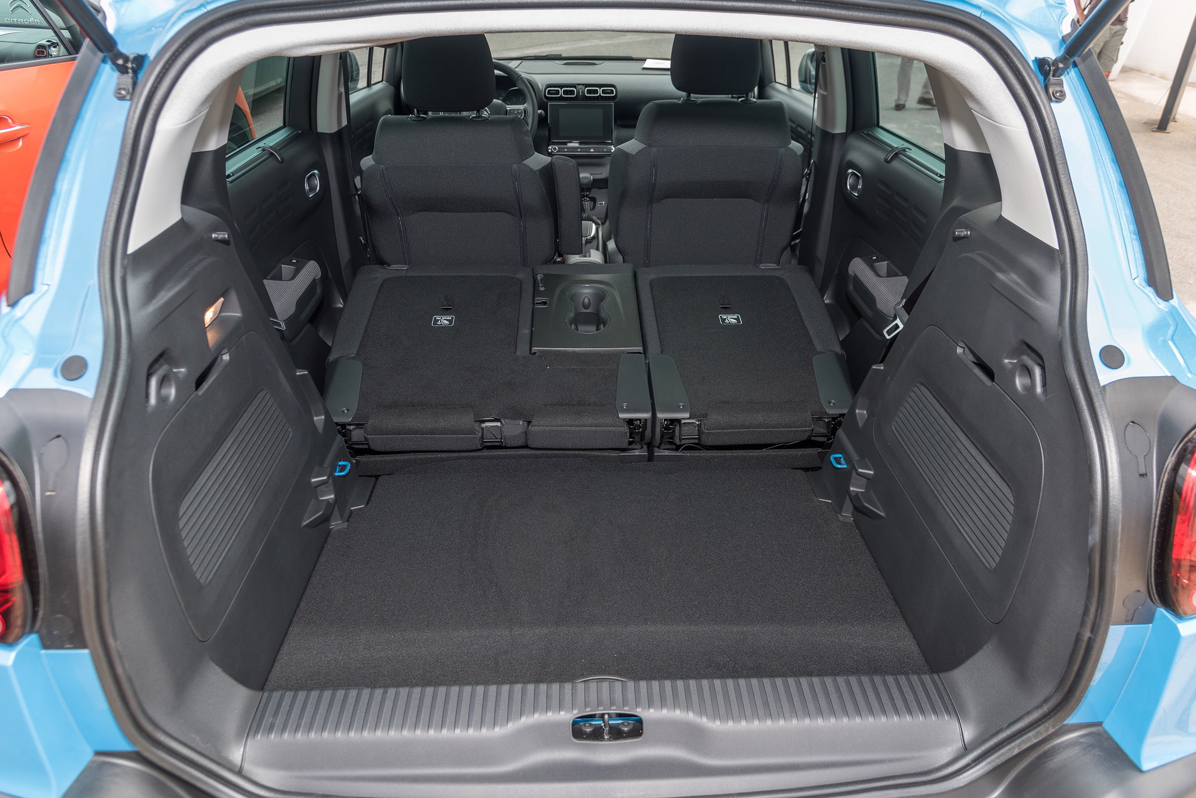 Citroen C3 Aircross - boot seats down