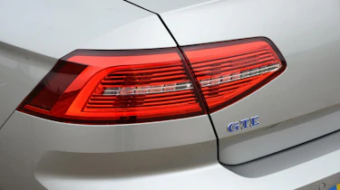 Volkswagen Passat GTE - rear light