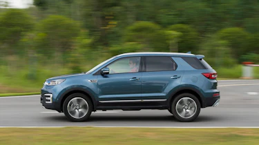 Changan CS55 - side action