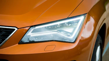 SEAT Ateca FR - front light
