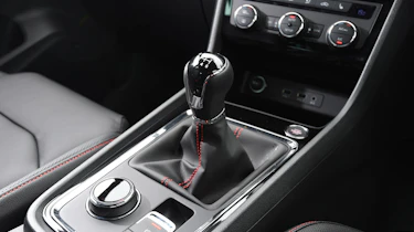 SEAT Ateca FR - centre console