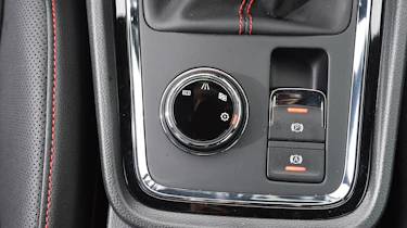 SEAT Ateca FR - parking brake