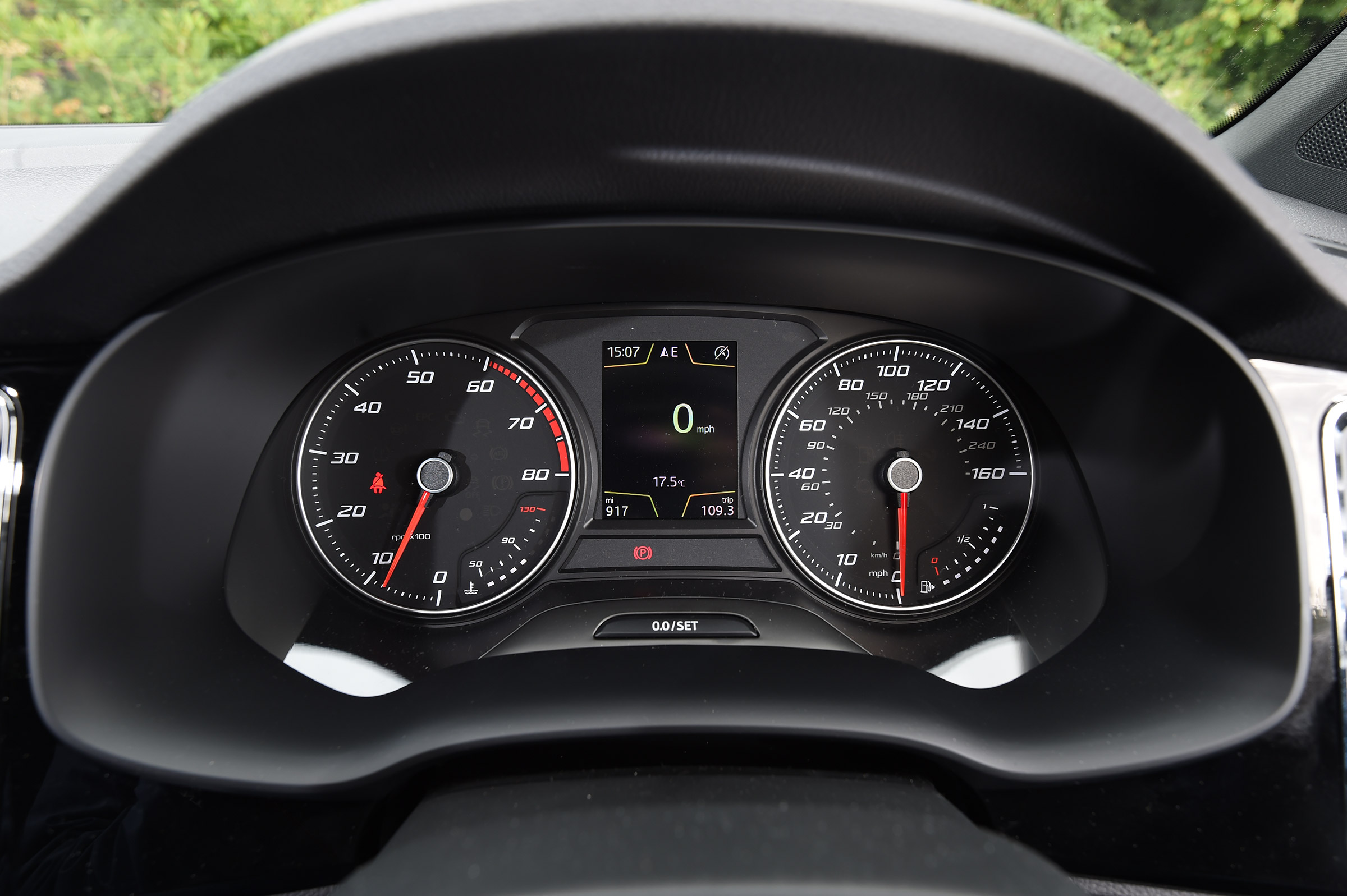 SEAT Ateca FR - dials