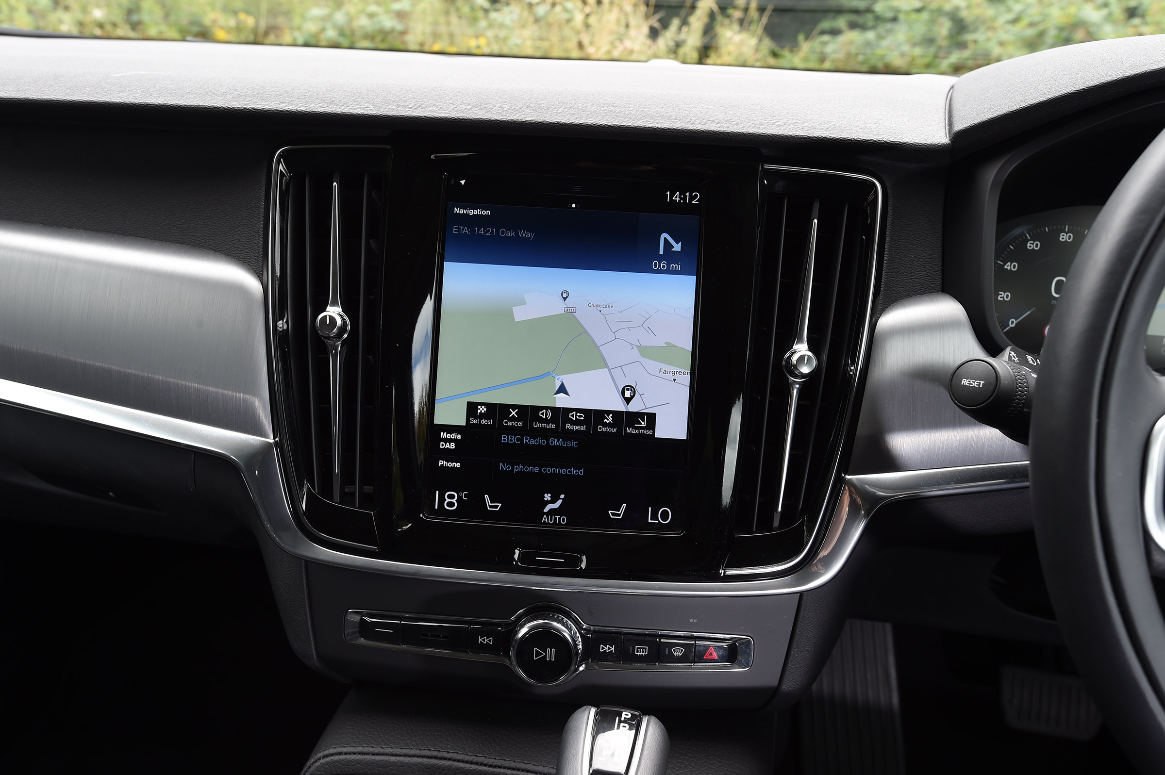 Volvo S90 long term test first report - sat-nav