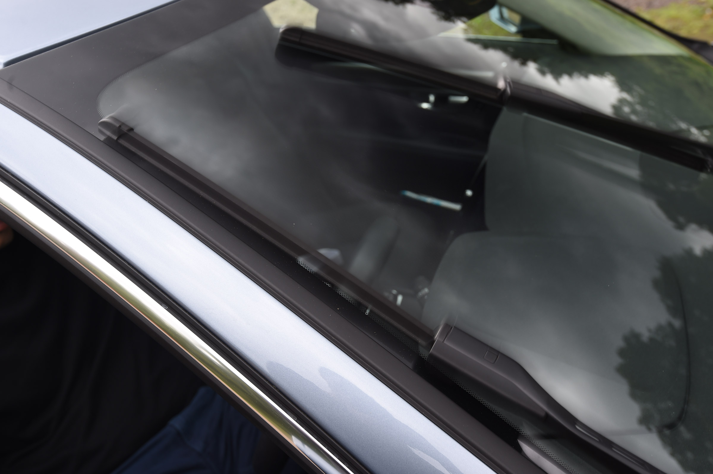 Volvo S90 long term test first report - window