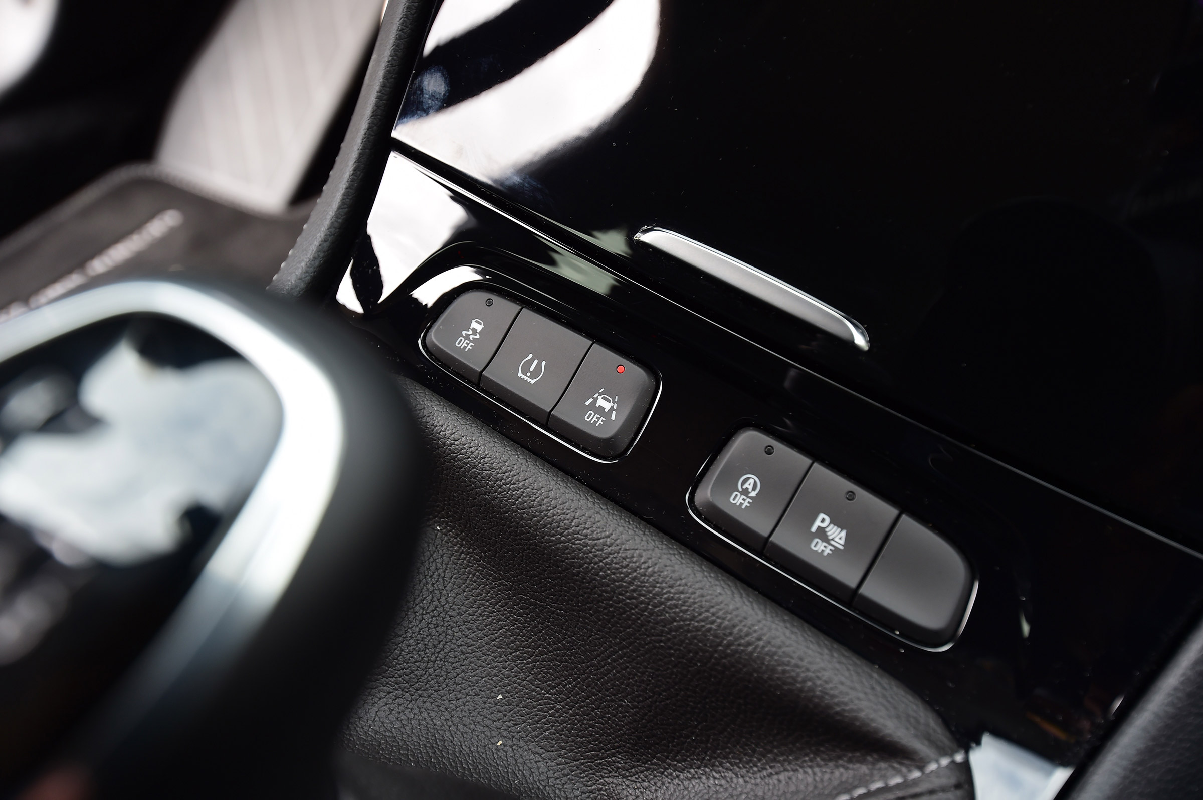 Vauxhall Grandland X - buttons
