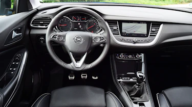 Vauxhall Grandland X - dash