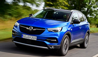 Vauxhall Grandland X - front