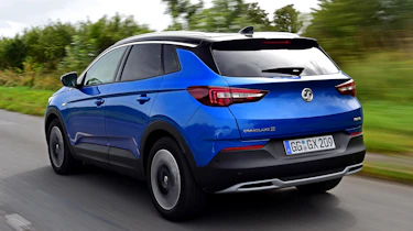 Vauxhall Grandland X - rear