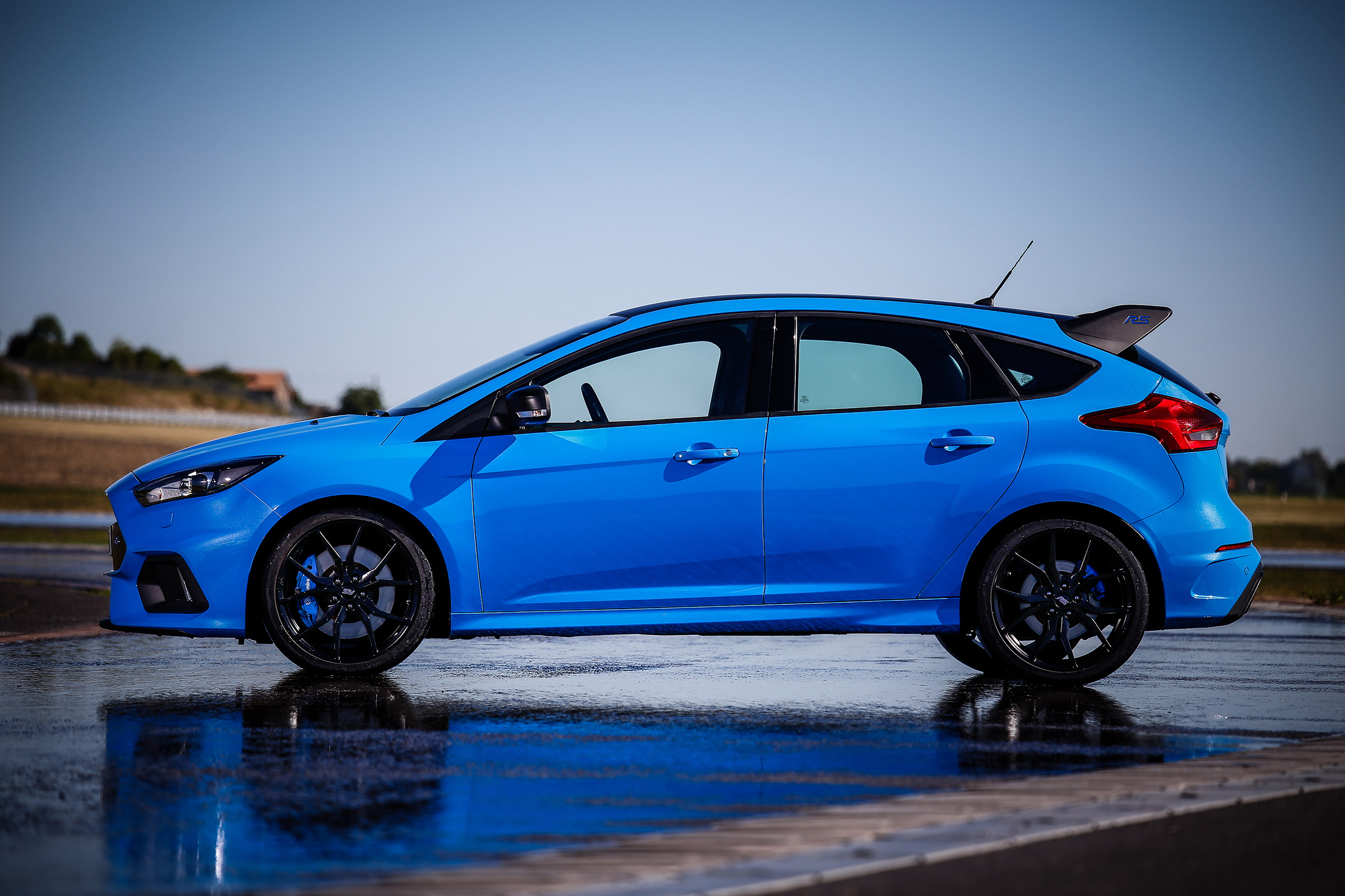 Ford Focus RS Edition - side static
