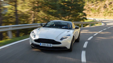 Aston Martin DB11 V8 - front tracking