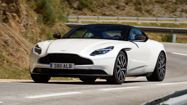 Aston Martin DB11 V8 - front action