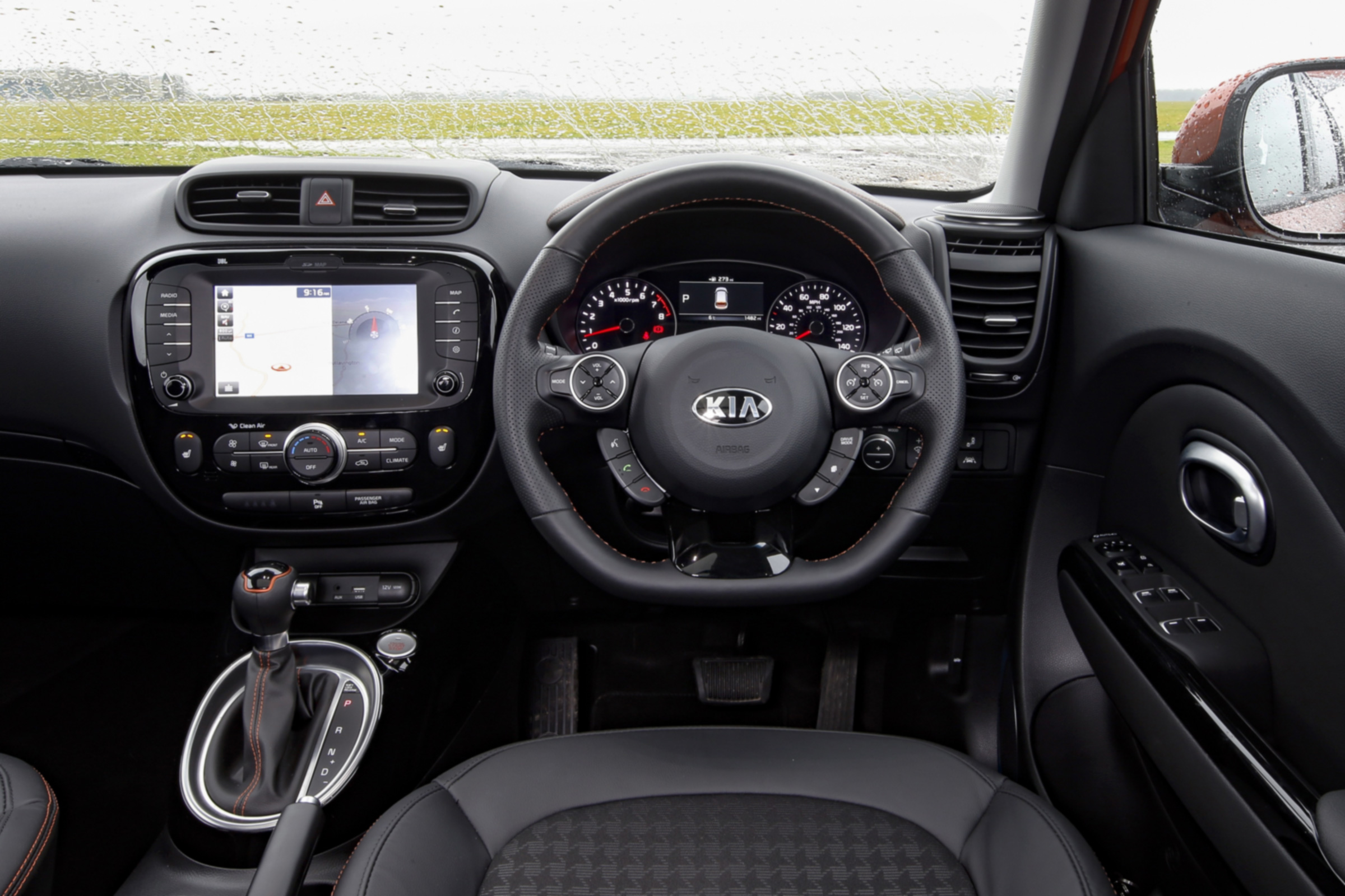 Kia Soul Sport - cockpit