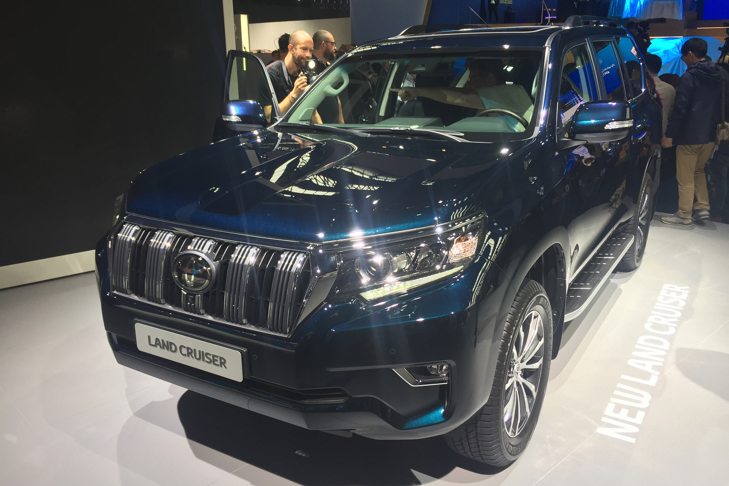 Toyota Land Cruiser - Frankfurt front