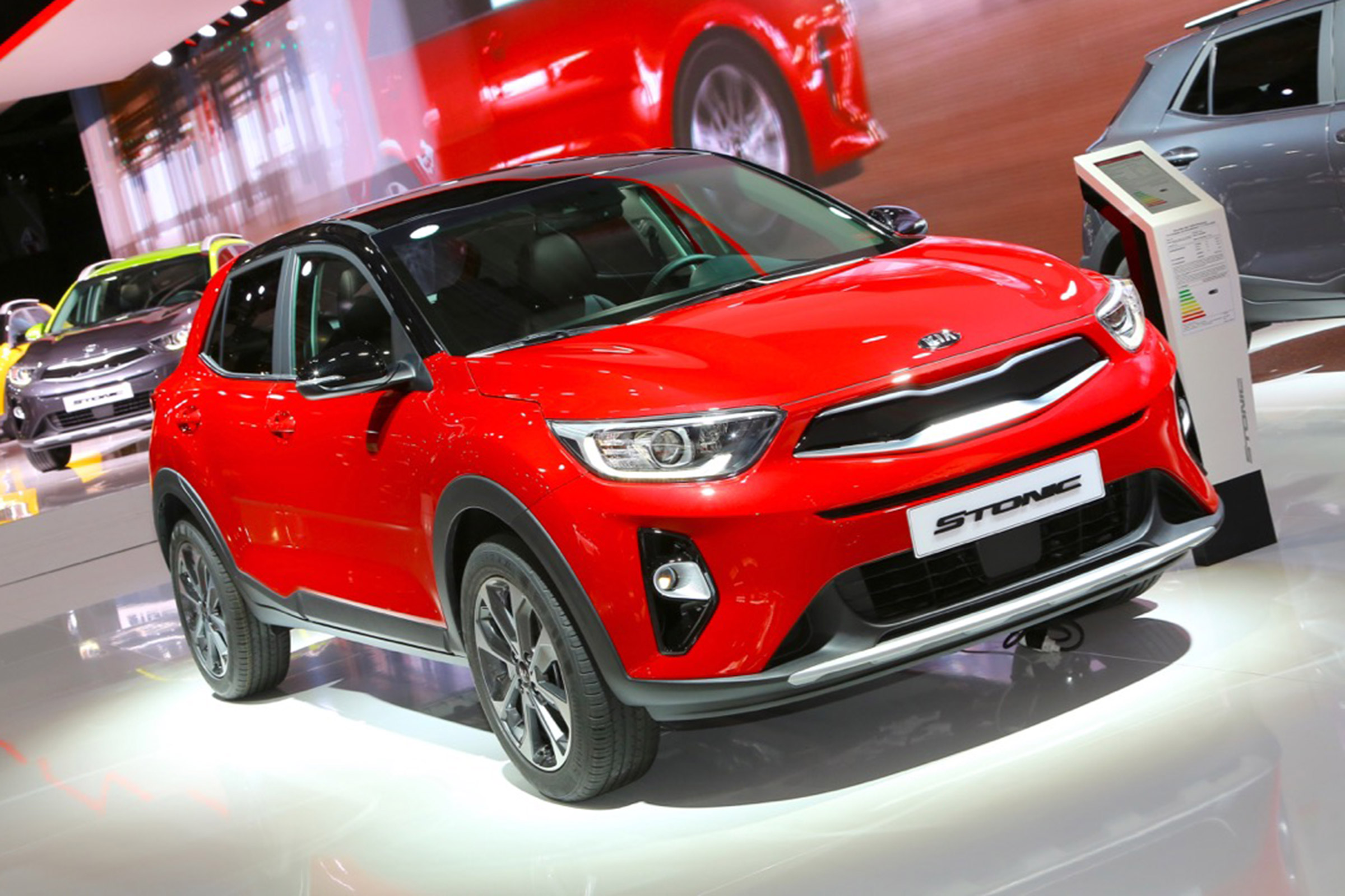 Kia Stonic - Frankfurt red front