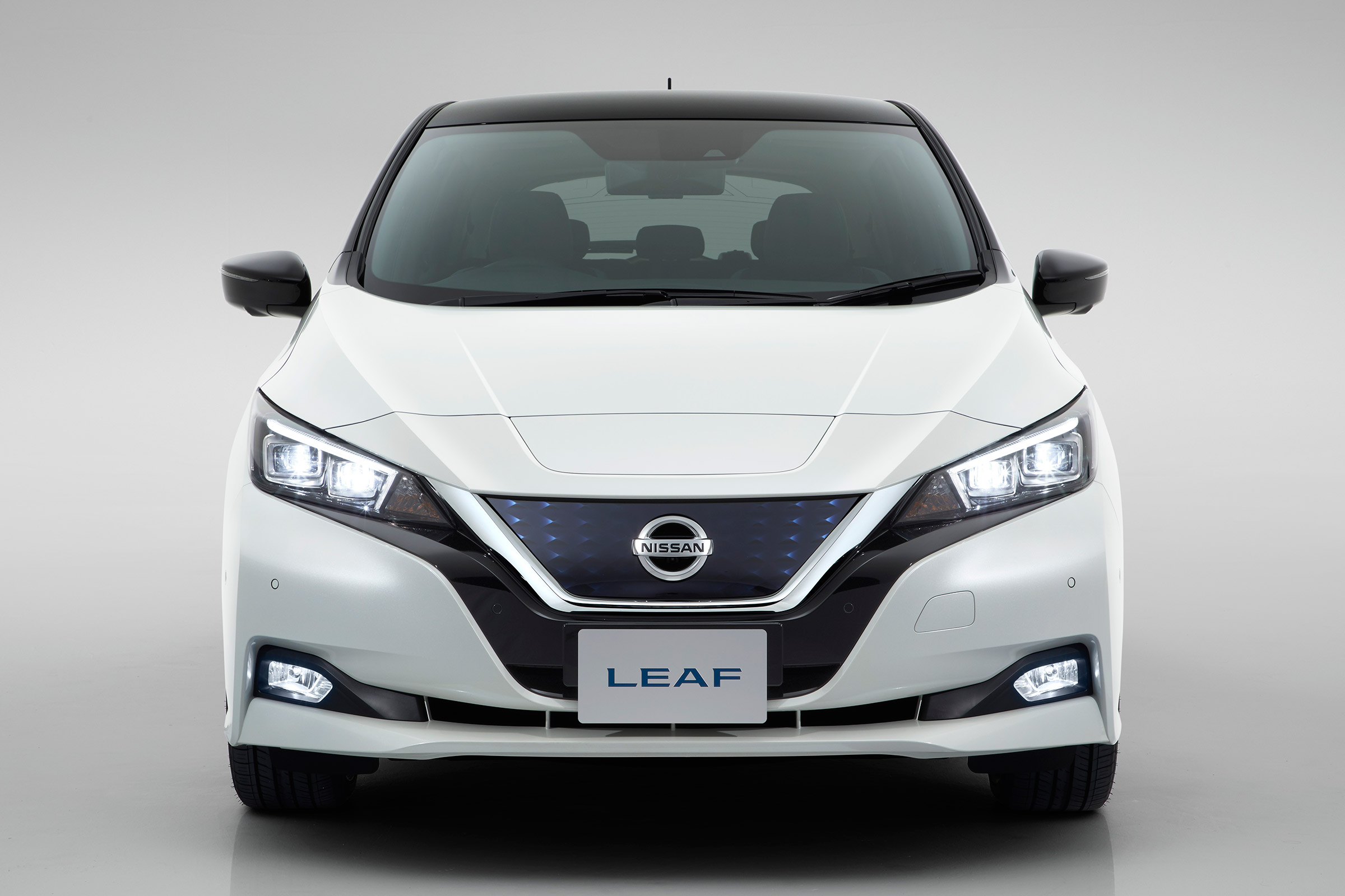 New Nissan Leaf - full front