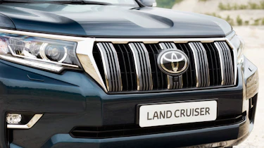 2018 Toyota Land Cruiser facelift front