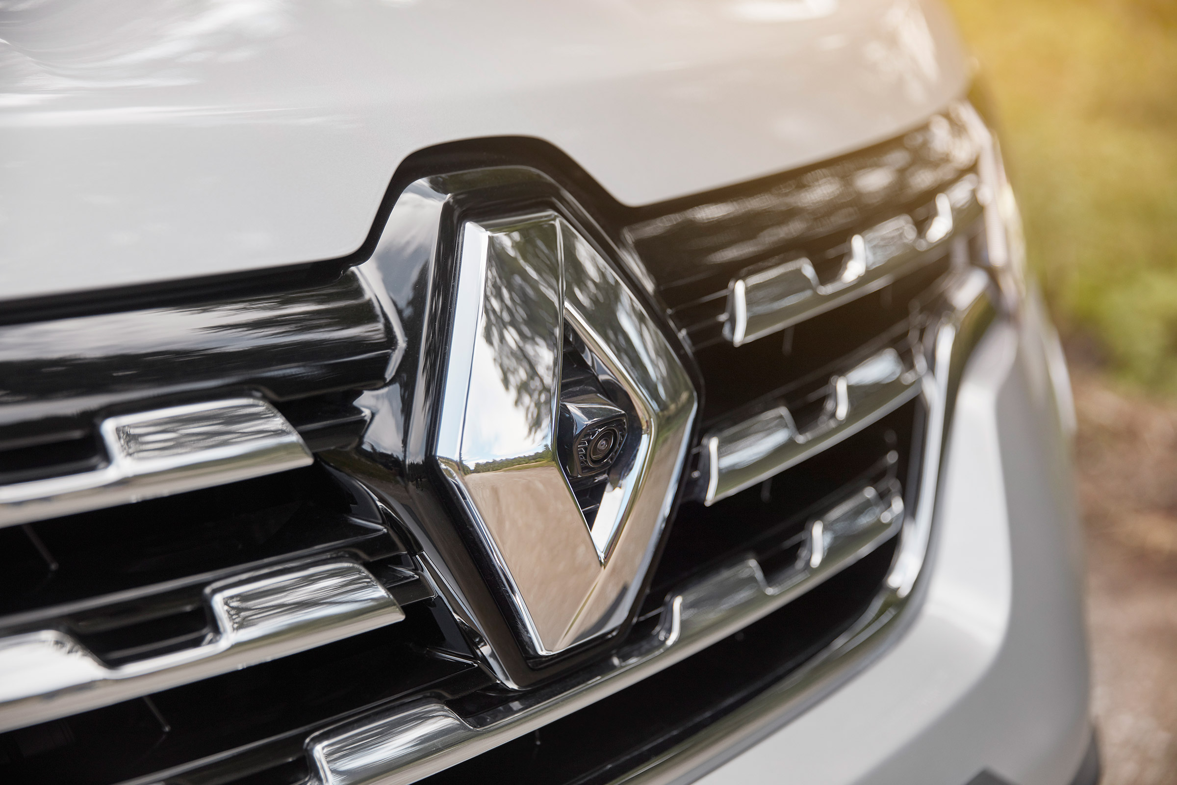 Renault Alaskan - badge