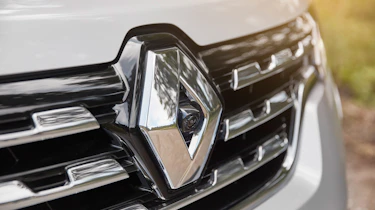 Renault Alaskan - badge