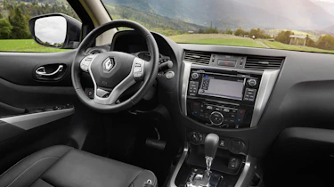 Renault Alaskan - dash