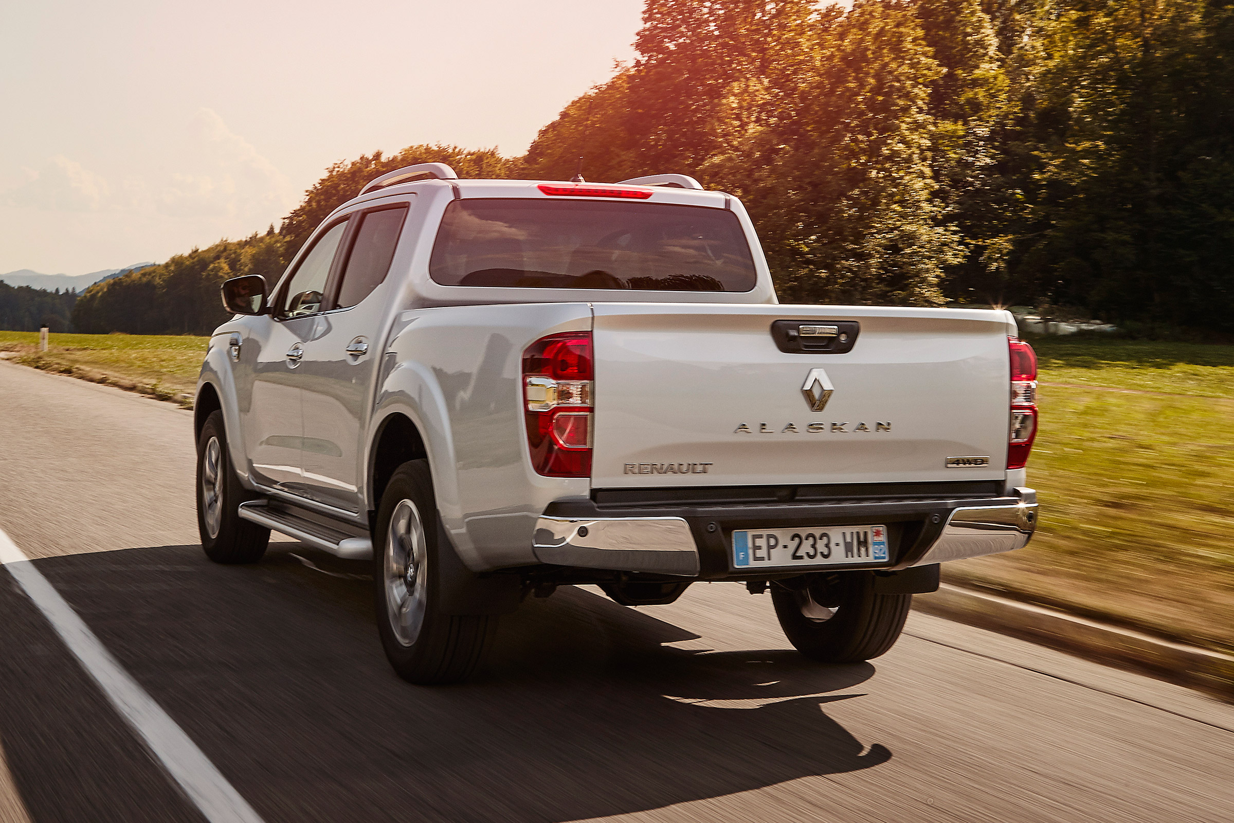 Renault Alaskan - rear